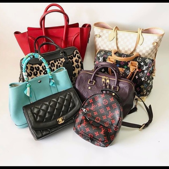 Meet your Posher, Maria and Gabby❤️ - Picture 2 of 8